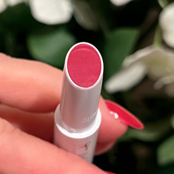 IT COSMETICS • PILLOW LIPS SOLID SERUM • 11:11 - Picture 3 of 3